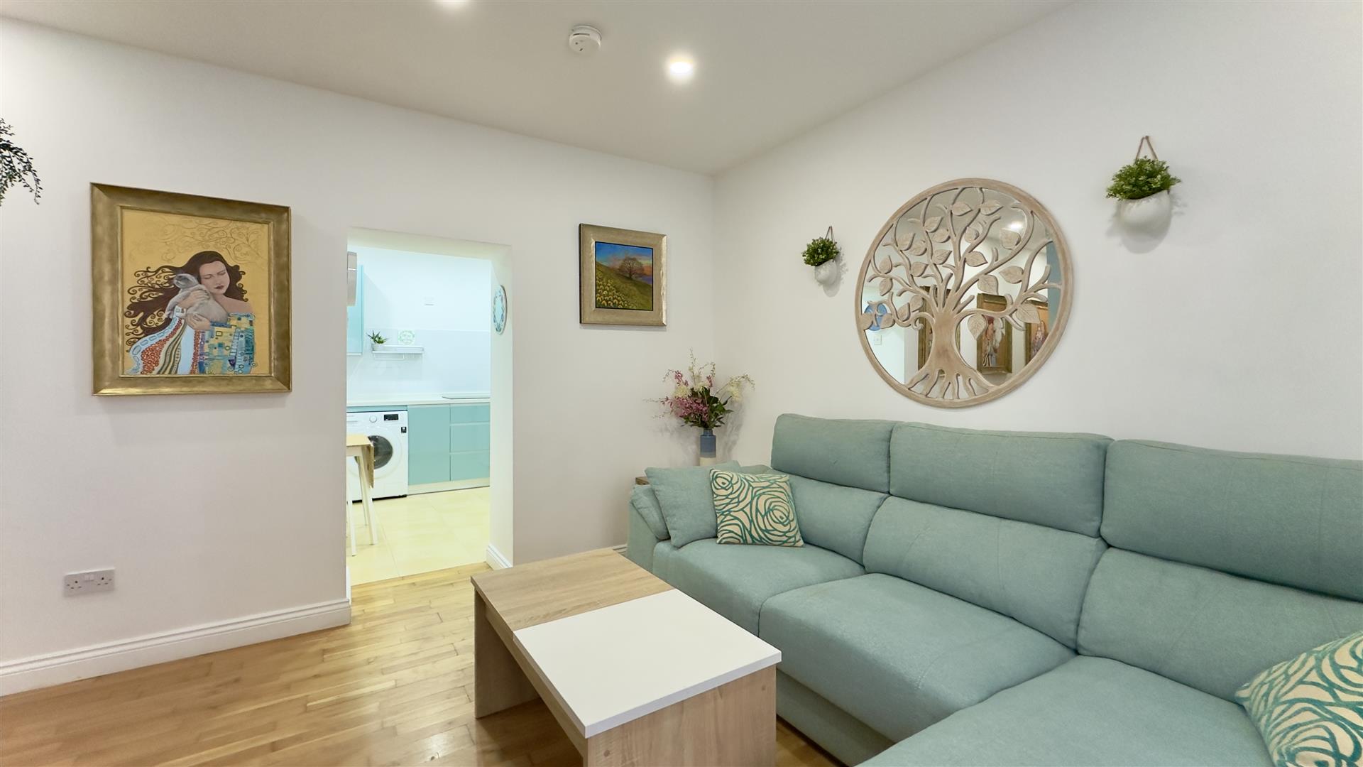 Image of Apartment - 2 Bedrooms - 1 Bathrooms for Sale in South District-Gibraltar, Image 10